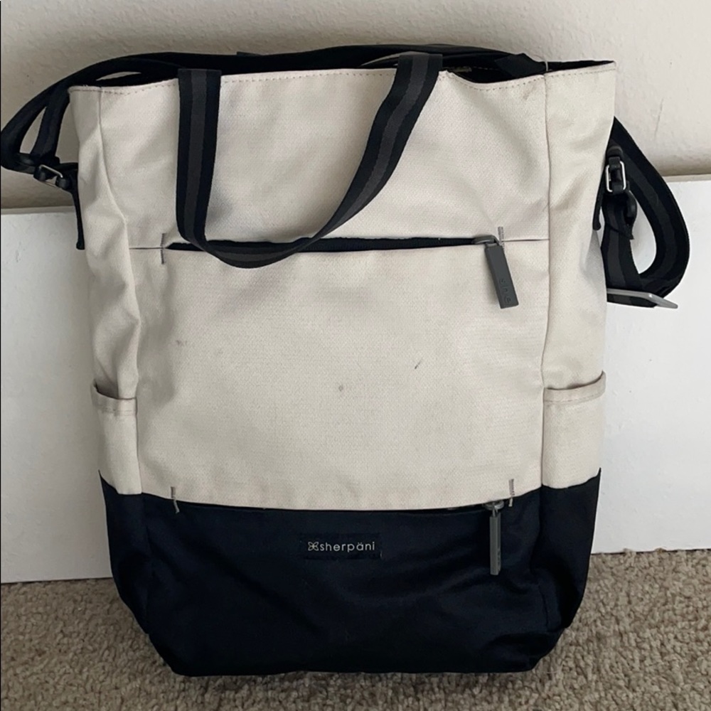 Sherpani Camden Convertible Backpack/Crossbody